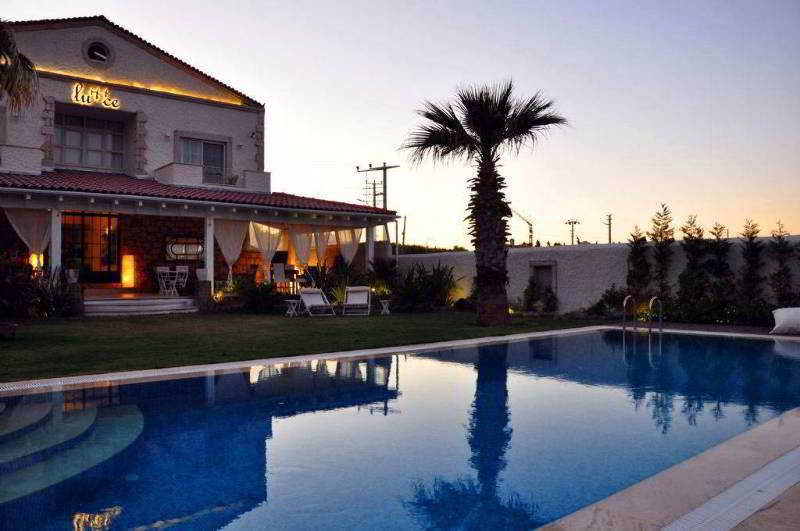 Luce Design Hotel - Special Category Alaçatı Buitenkant foto