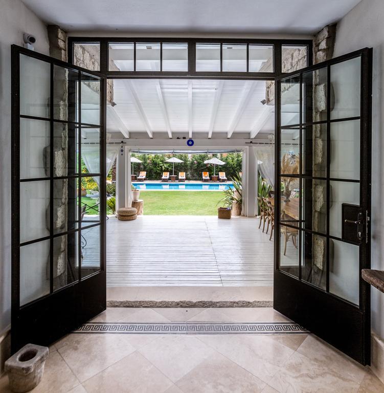 Luce Design Hotel - Special Category Alaçatı Buitenkant foto
